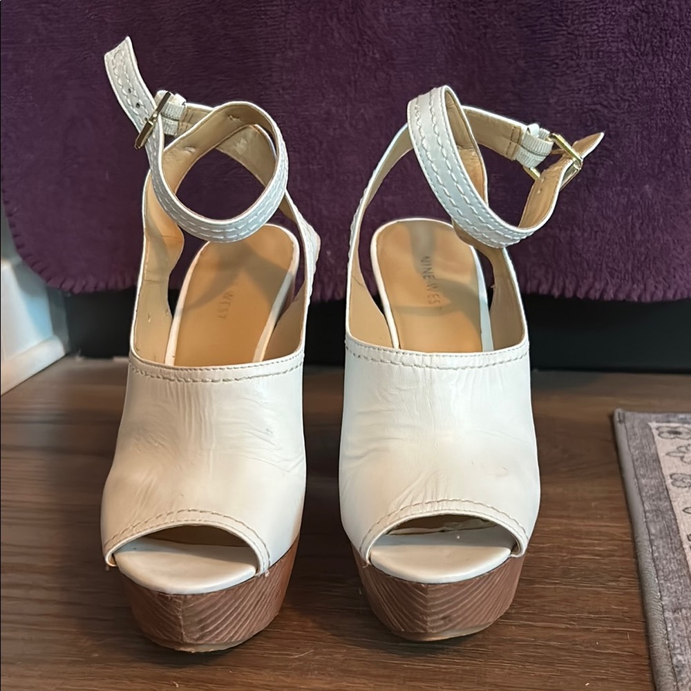 Nine West White Platform Sandals with Peep-Toe Design and Ankle Strap